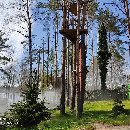 Kaszuby, Dom Nad Jeziorem Hotell