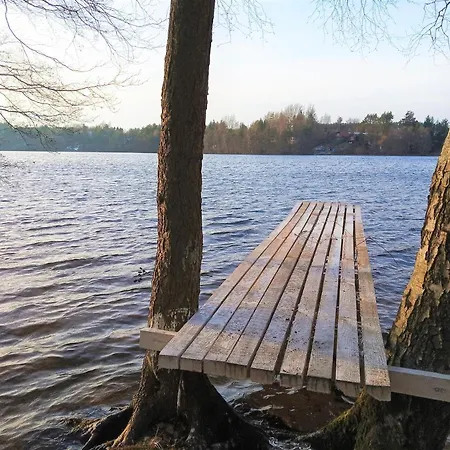 Kaszuby, Dom Nad Jeziorem Kamien (Pomerania)